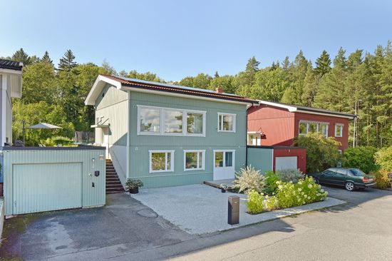 Villa, Radhus, Polygonvägen 4, Viksjö, Järfälla