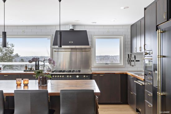 Villa, Bergsryggen 7, Skeppsdalsström, Värmdö