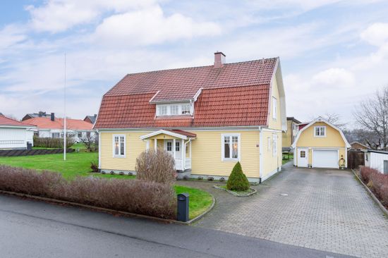 Villa, Sjöbylundsgatan 8, Åker, Nässjö