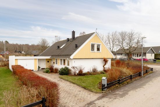 Villa, Vårlöksvägen 2, Teleborg, Växjö