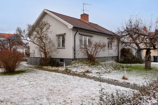 Villa, Skogsfridsgatan 15, Valla, Linköping