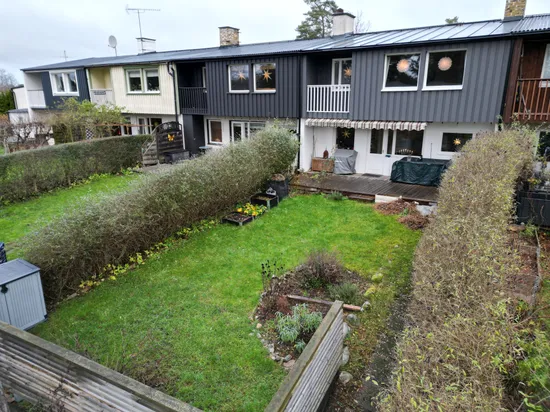 Villa, Radhus, Kurirgatan 18, Hässelby, Stockholm