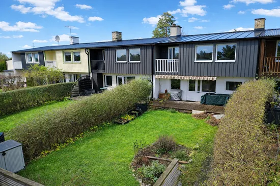 Villa, Radhus, Kurirgatan 18, Hässelby, Stockholm