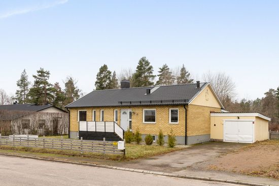 Villa, Sankt Sigfridsvägen 18, Hanemåla, Nybro