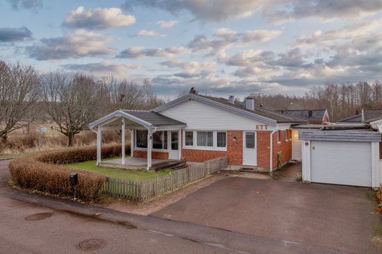 Villa, Falkstigen 1, Kristinehamn