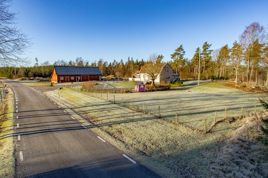 Gård/Skog, Stora Givhult NYGÅRD 205, Fegen, Falkenberg