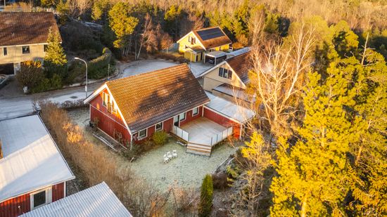 Villa, Alholmsbacken 6, Skärholmen, Stockholm