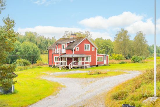 Gård/Skog, Storhult, Flen