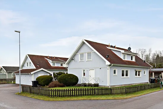 Radhus, Murhammarvägen 11C & 11D, Kareby, Kungälv