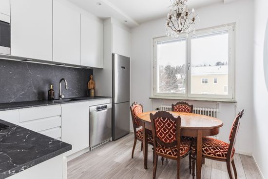 Bostadsrätt, Vallvägen 2A, Centrala Väsby, Upplands Väsby