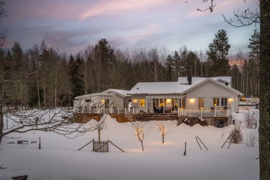 Villa, Ekvägen 11, Stora Hasstorp, Örebro