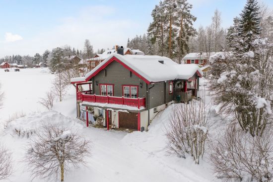 Villa, Skatåsvägen 4, Månsta, Älvdalen