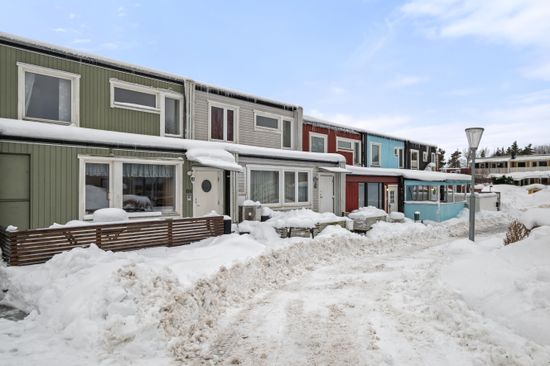 Villa, Björnmossegången 64, Krusboda, Tyresö