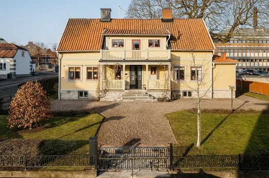 Villa, Richerts gata 8, Centrum, Skövde