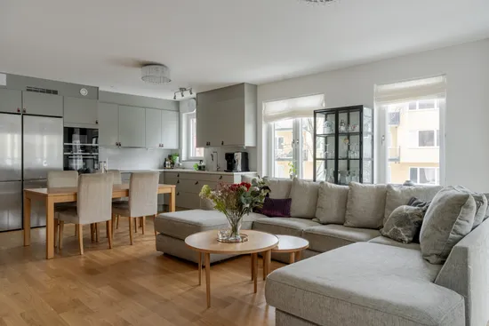 Bostadsrätt, Charlottenburgsvägen 13, Råsunda, Solna