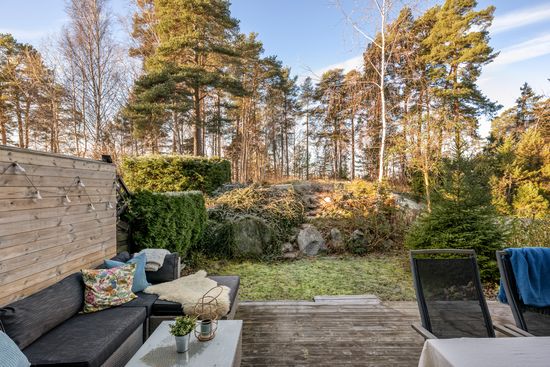 Villa, Radhus, Ängsullsvägen 161, Kälvesta, Stockholm