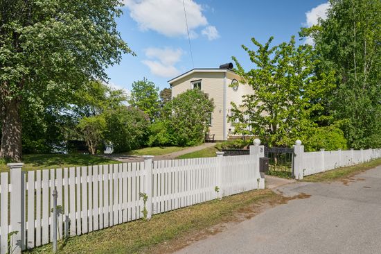 Villa, Polkavägen 24G, Stortorp, Huddinge