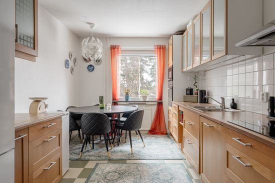 Bostadsrätt, Hangarvägen 3, Hägernäs, Täby