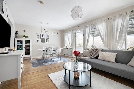 Bostadsrätt, Radhus, Vallmostigen 28, Bro Finnsta, Upplands-Bro