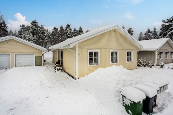 Villa, Brudstensvägen 14, Stadsskogen 2, Lindesberg