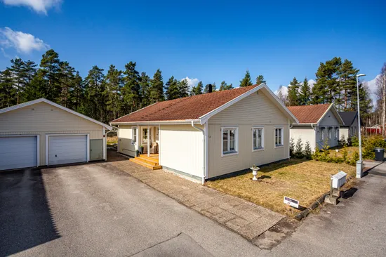 Villa, Brudstensvägen 14, Stadsskogen 2, Lindesberg