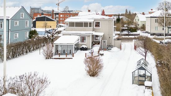 Villa, Fjärdhundragatan 61, Centrum, Enköping