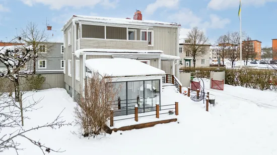 Villa, Fjärdhundragatan 61, Centrum, Enköping