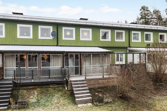 Radhus, Bågspännarvägen 21C, Seestaden, Sandviken