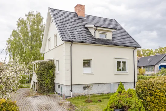Villa, Rosenhällsgatan 35, Snopptorp, Eskilstuna