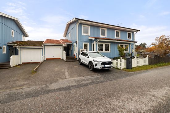 Villa, Radhus, Lintorpsvägen 13, Lindalen, Tyresö