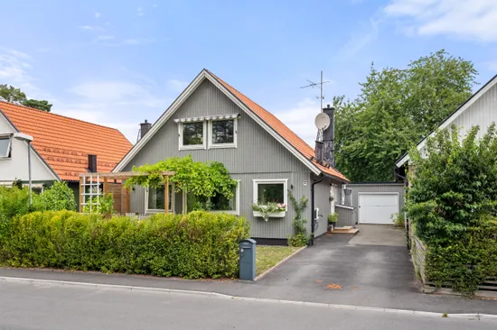 Radhus, Rågvägen 23, Fårdala, Tyresö