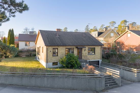Villa, Lövstigen 4, Skogsborg, Karlshamn