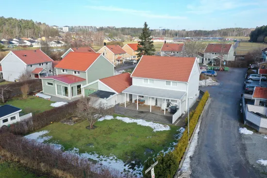 Villa, Klippingvägen 24, Kungsängen/Gröna Dalen, Upplands-Bro