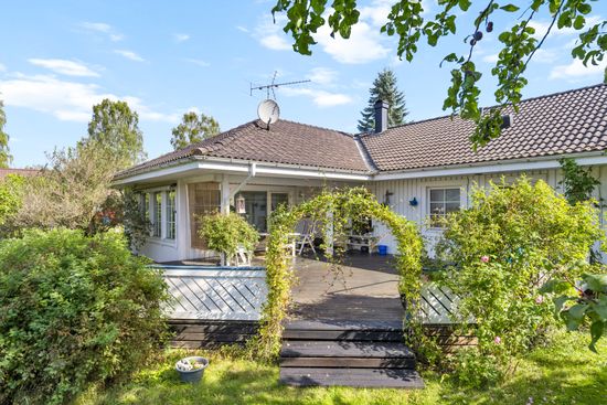 Villa, Fjuckby Nyåker 4, Ärentuna, Uppsala