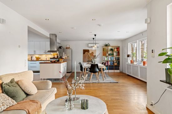 Villa, Meijerfeldts väg 27, Näsbypark, Täby