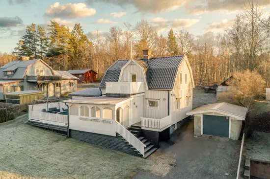 Villa, Åshammarstigen 10, Grums