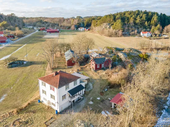 Villa, Brok 12, Brok, Tjörn