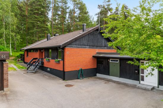 Villa, Djäknevägen 42, Ensta, Täby
