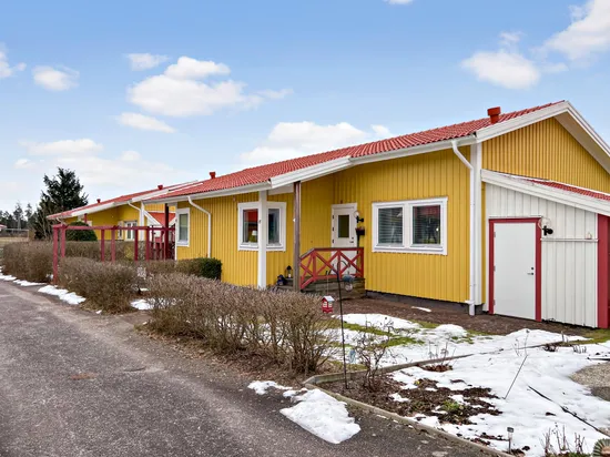 Bostadsrätt, Radhus, Krokanvägen 17, Lena/Östadkulle, Vårgårda