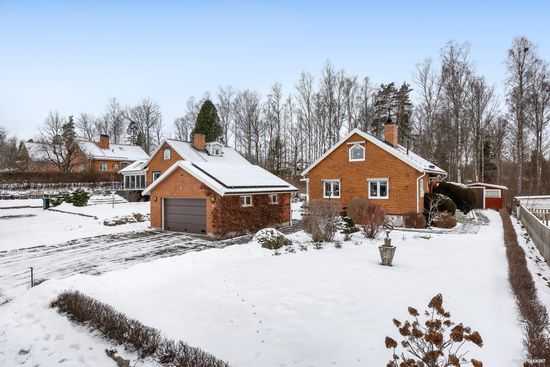 Villa, Ekliden 18, Kårstahult - Esplanaden, Hallsberg