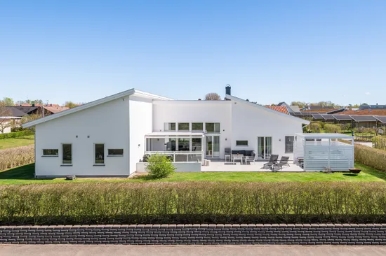 Villa, Karin Månsdotters gata 1, Drottningmarken, Vadstena