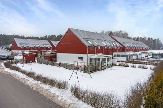 Bostadsrätt, Radhus, Kristinelundsvägen 21C, Runnaby, Örebro