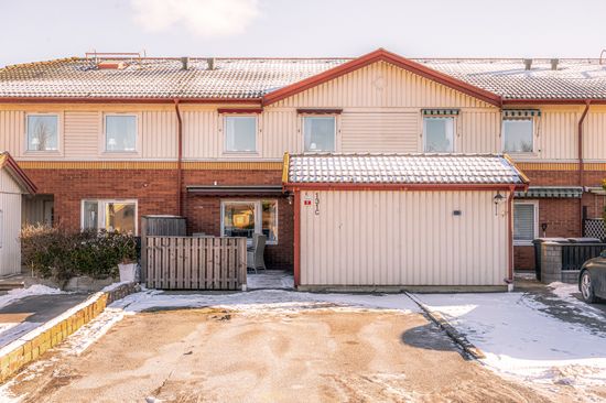 Villa, Radhus, Axel Danielssons väg 131C, Almvik, Malmö