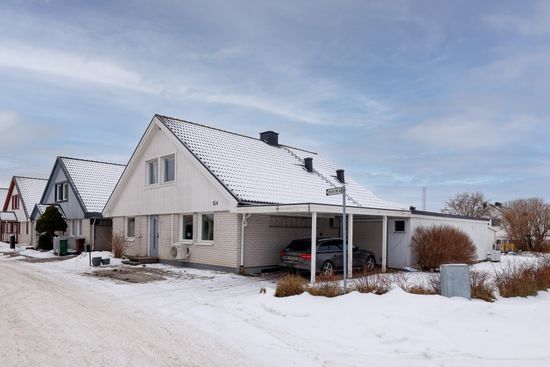 Villa, Bondgårdsgatan 15A, Kumla Centralt, Kumla