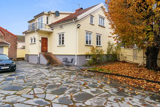 Villa, Sankt Mikaelsgatan 6, Centrum, Uddevalla