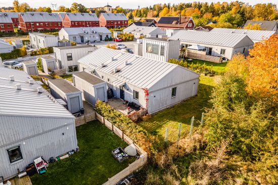 Bostadsrätt, Radhus, Mellanbyvägen 4 A, Frösundavik, Håbo
