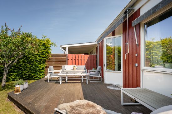 Villa, Radhus, Ädelstensvägen 15A, Ulveket, Skövde