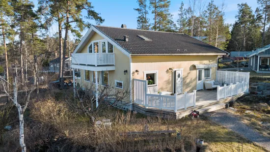 Villa, Skeviksstrandsvägen 41, Skeviksstrand, Värmdö