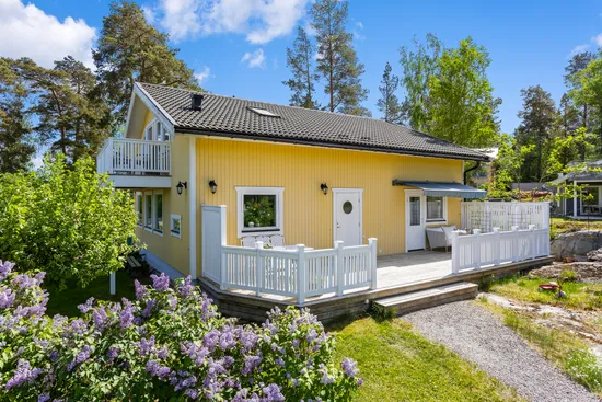 Villa, Skeviksstrandsvägen 41, Skeviksstrand, Värmdö