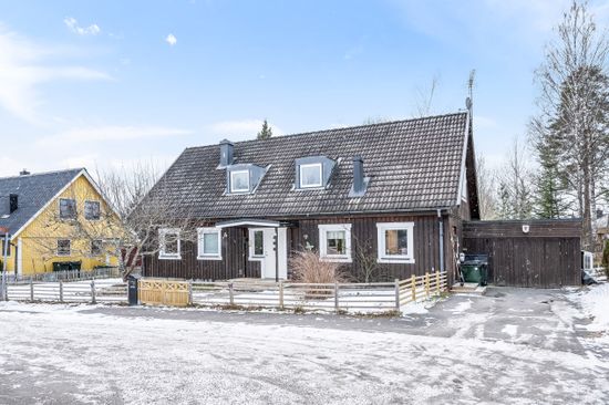 Villa, Harvägen 7, Finspång